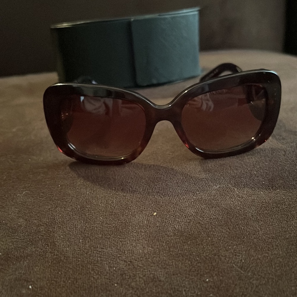 Brown Prada swirl sunglasses with case - Picture 2 of 4
